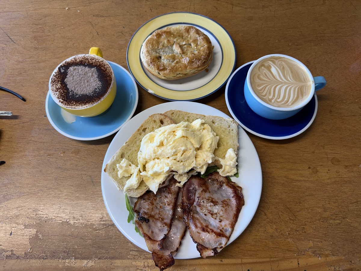 Yallingup General Store And Cafe Photo 3